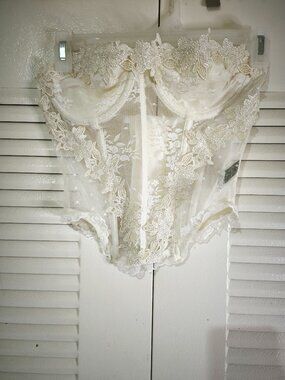 White Lace Shein Bustier Corset - New size S